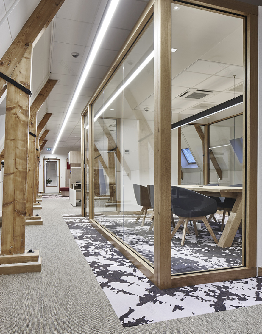 荷兰历史建筑中的现代创新办公环境——M+R 室内建筑事务所-15