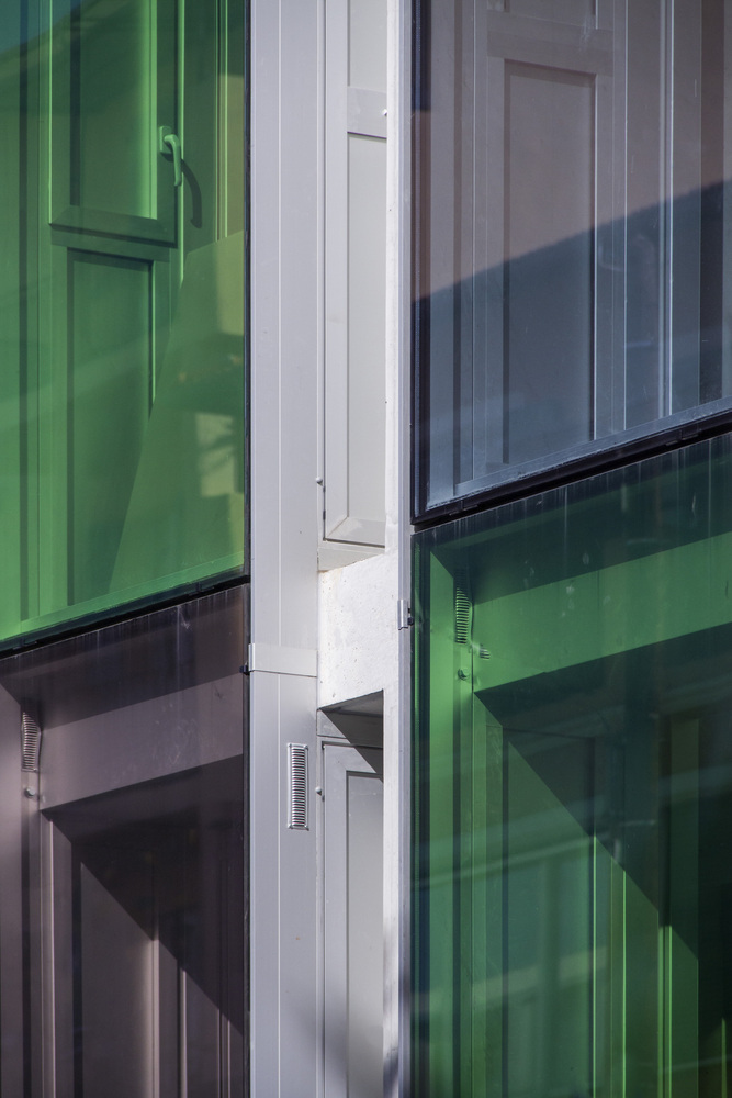 法国尼斯 Simone Veil 中学,融入环境的和谐设计-44