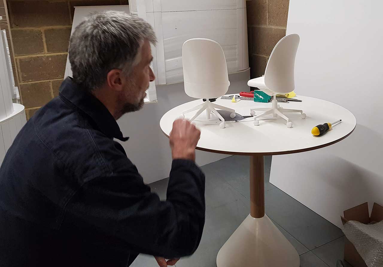 简约流线,打造适应现代办公的 Essa 任务椅-18