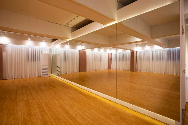 现代简约 30 平舞蹈学院室内设计-4