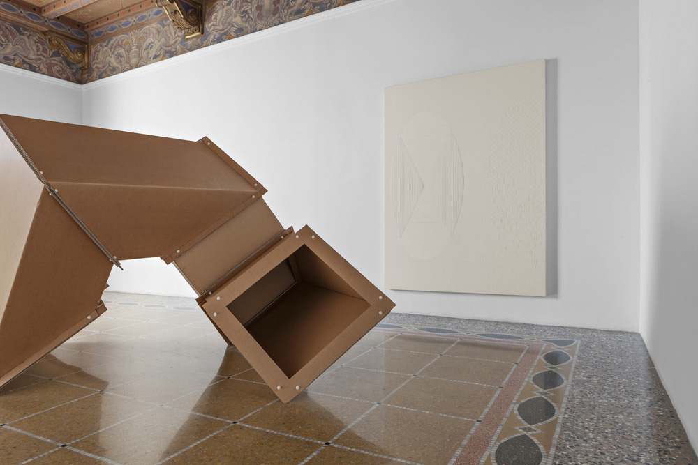 陶巴·奥尔巴赫的“编织”与“褶皱”艺术探索-16