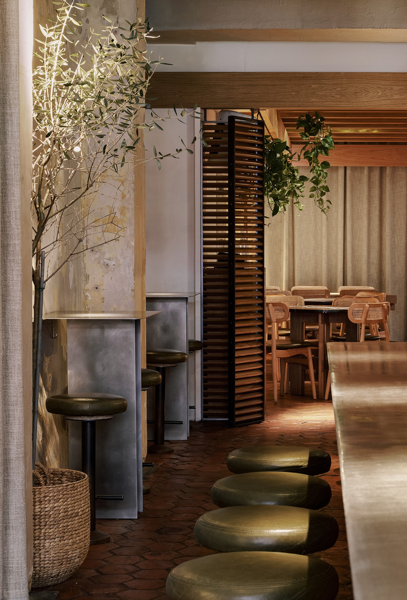 Firebird 餐厅 · 伦敦丨英国伦敦丨DA Bureau-9