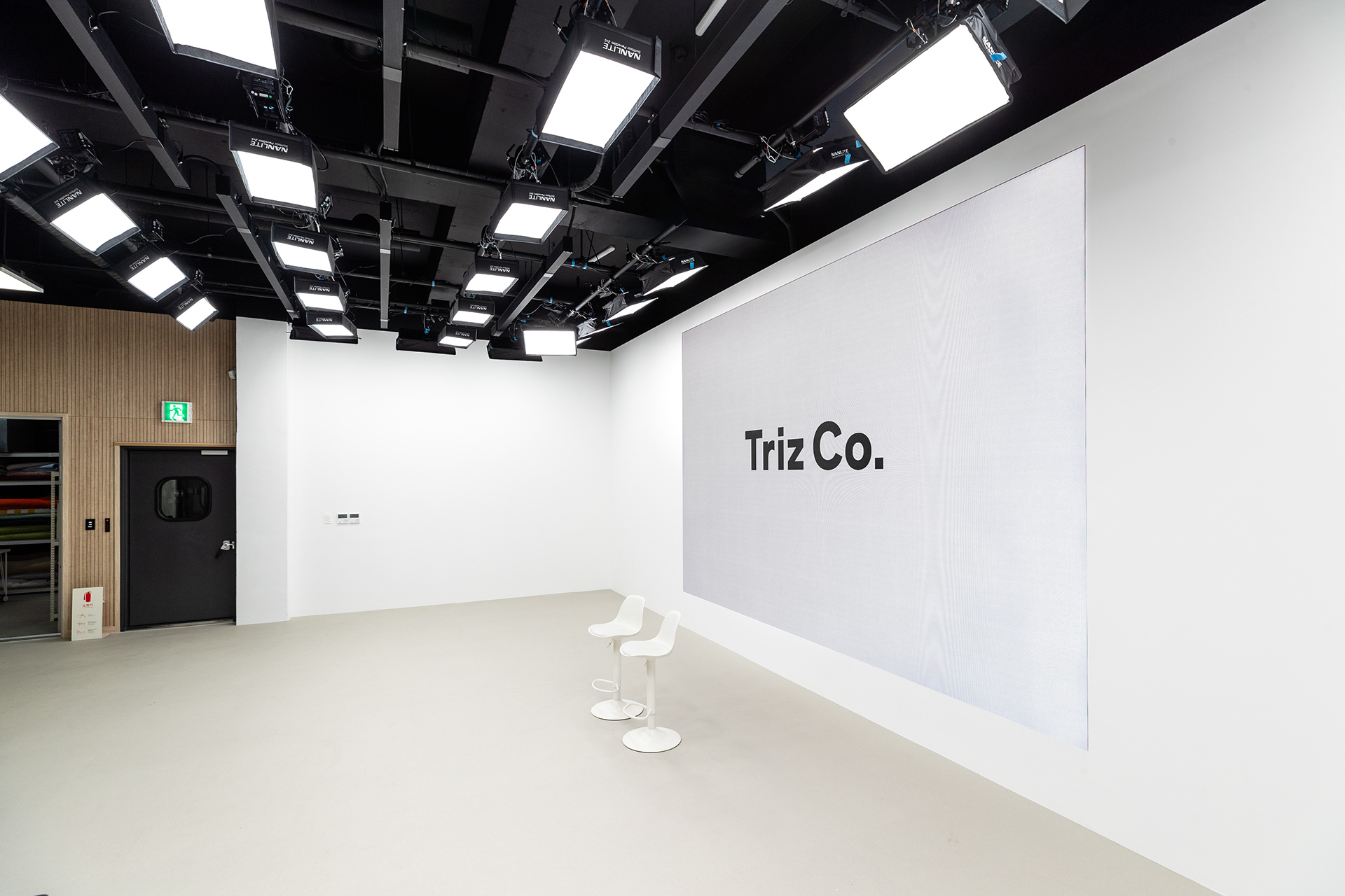 特里兹共创直播工作室（注：Triz可能是特定名称，音译为特里兹 ；co·推测为co-create（共创）的简写） 丨韩国首尔-10