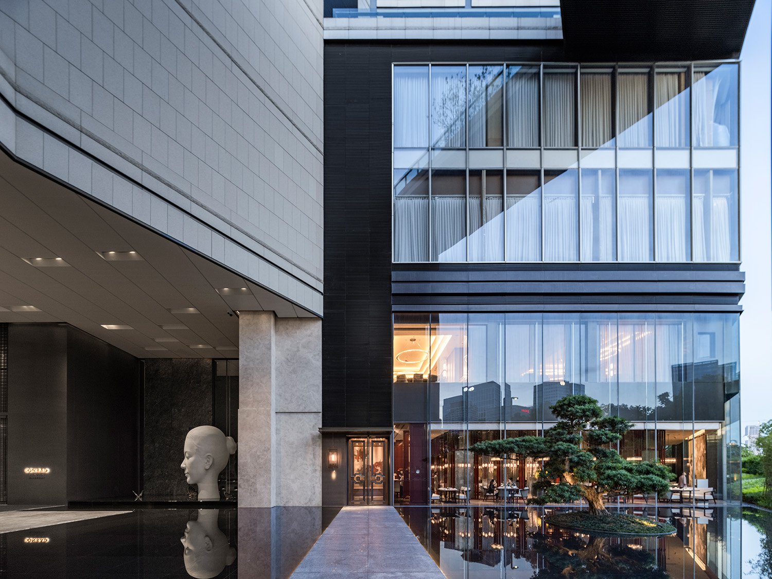 Goettsch Partners Completes New Luxury Conrad Hotel in Shenzhen, China-6