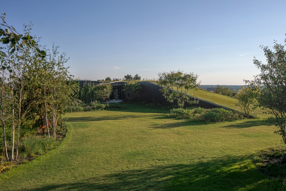 波兰现代河畔别墅，自然与人居的完美融合-34