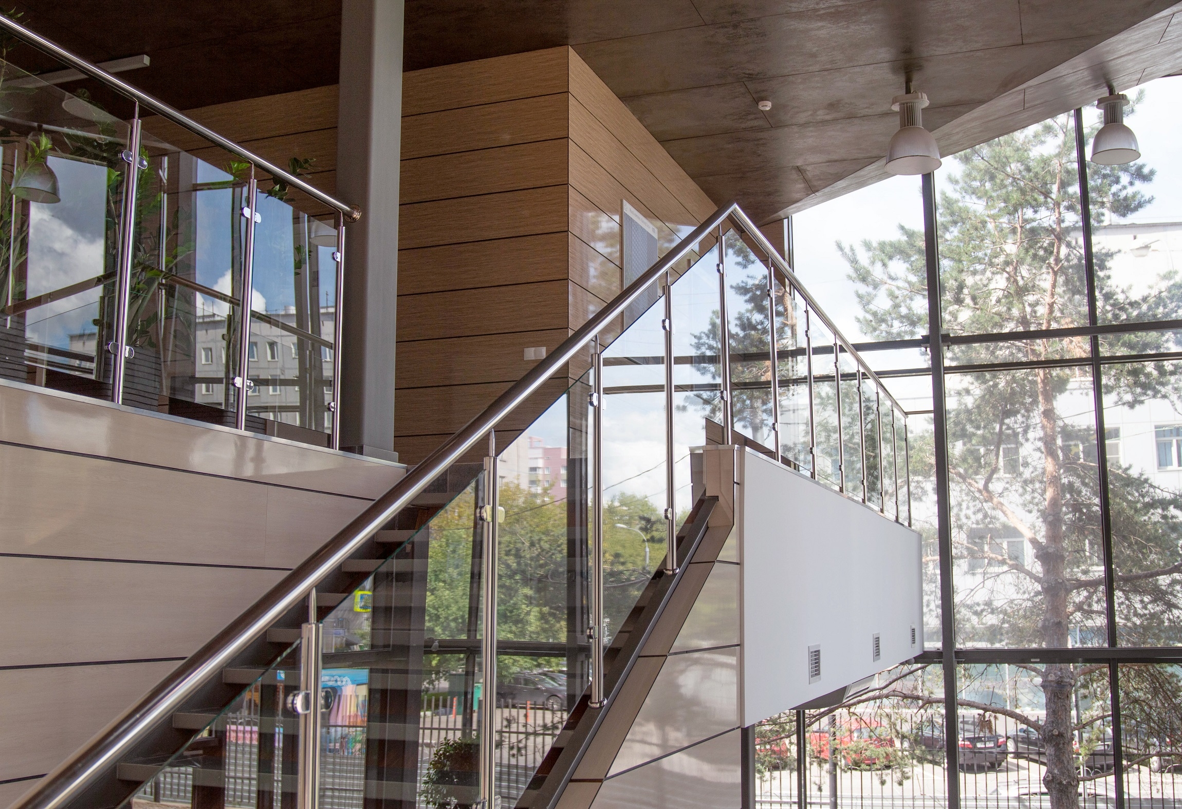 俄罗斯“梦幻之家” | 极简风格与自然元素的完美融合-7