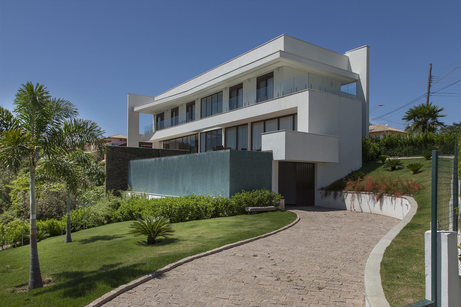 巴西 Pedras 住宅 | 现代设计与自然景观的完美融合-3