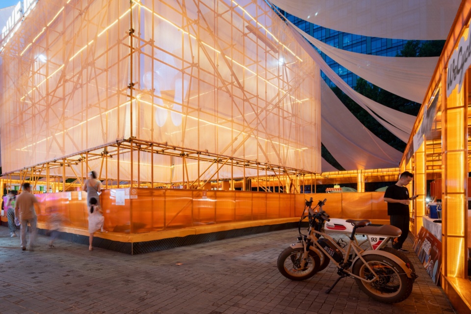 武汉天地“DIVE IN SUMMER 潮涌派对”丨中国武汉丨UAO 瑞拓设计-57