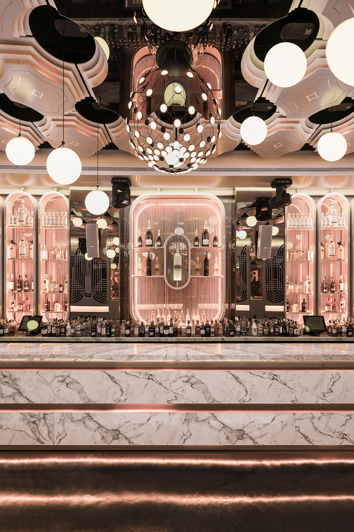 马德里“藏宝阁”夜店-14