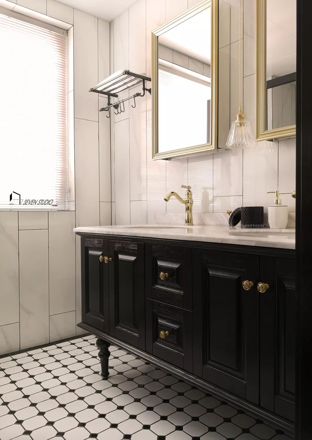 美式轻奢婚房，T 形推拉门点亮空间互动-65