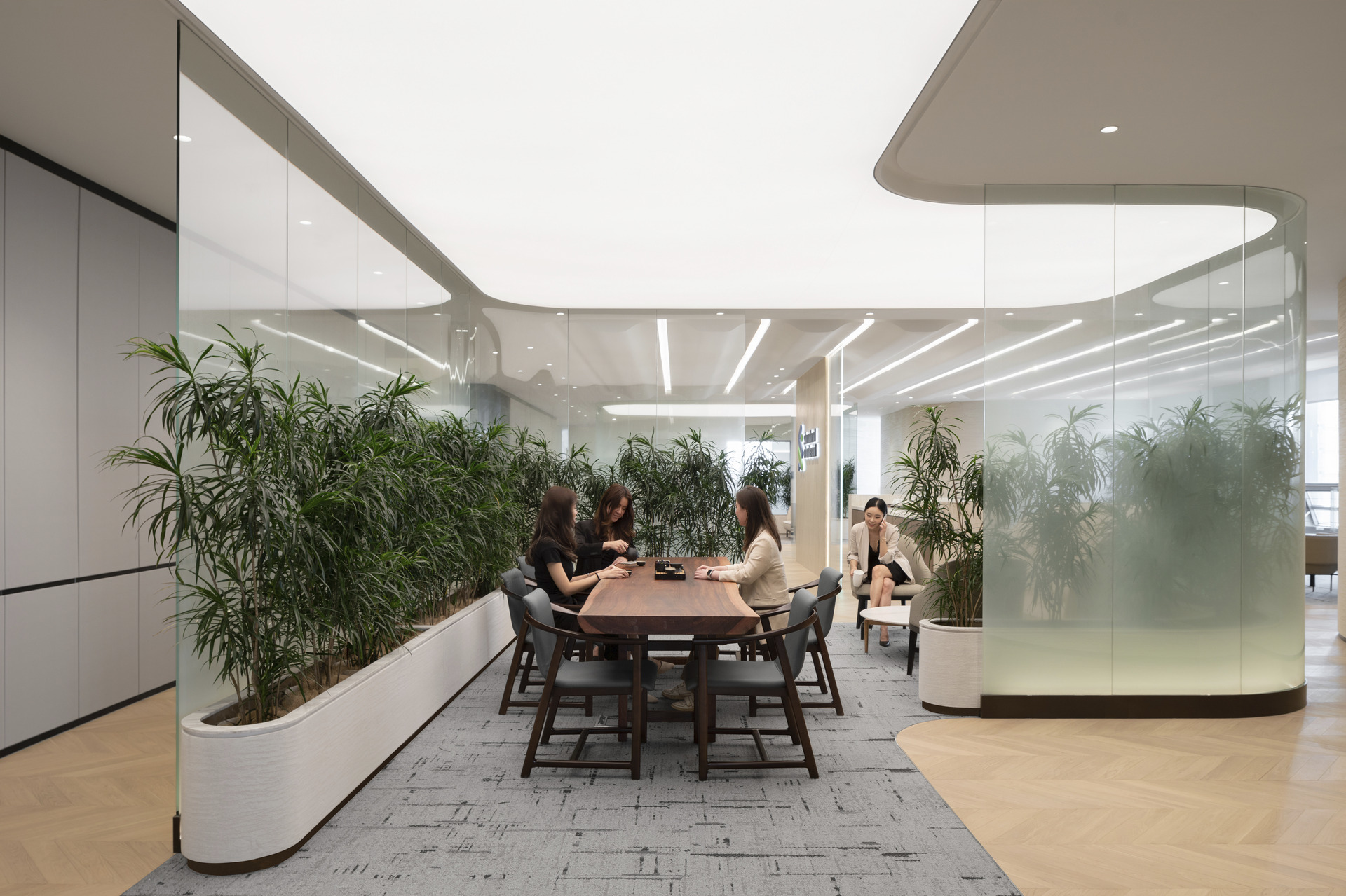 Standard Chartered Bank Shanghai Headquarters | Woods Bagot-2