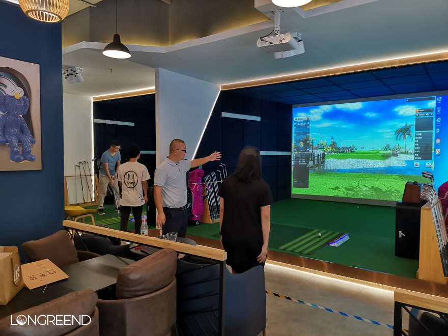 Tea room dining bar + indoor golf = perfect combination-11