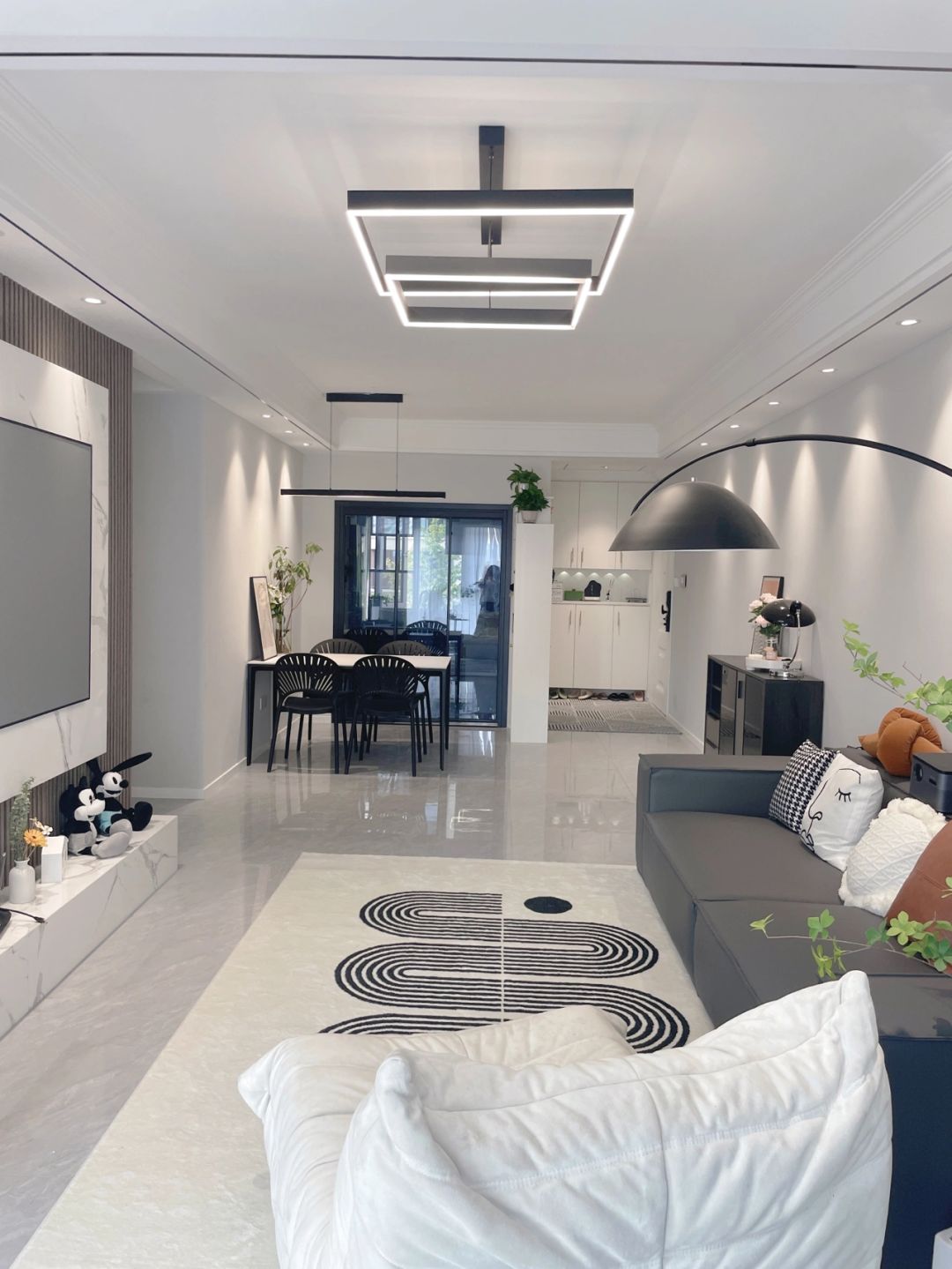 黑白灰现代简约风空间设计-4