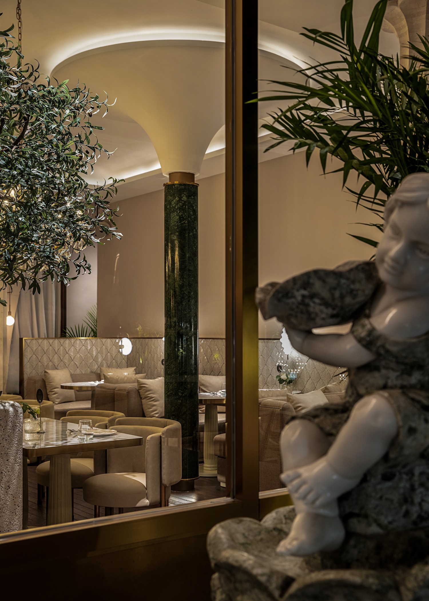 森榄•漂浮露台西餐厅丨中国重庆丨重庆顺意装饰公司-15