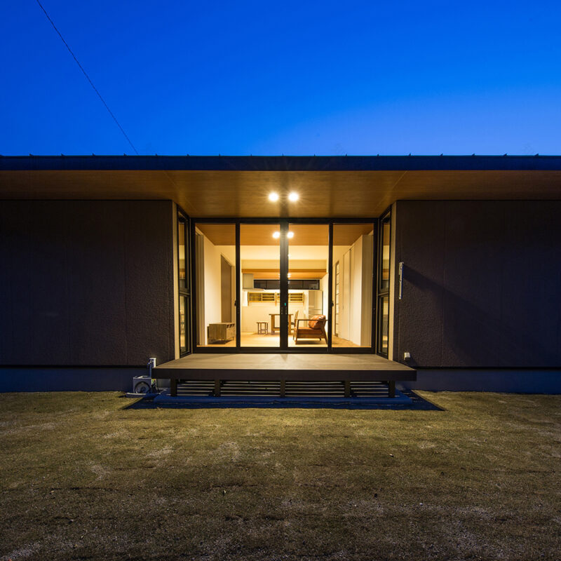 「家族がゆっくり過ごせるヌックのある家」(“有壁龛的家”)-35