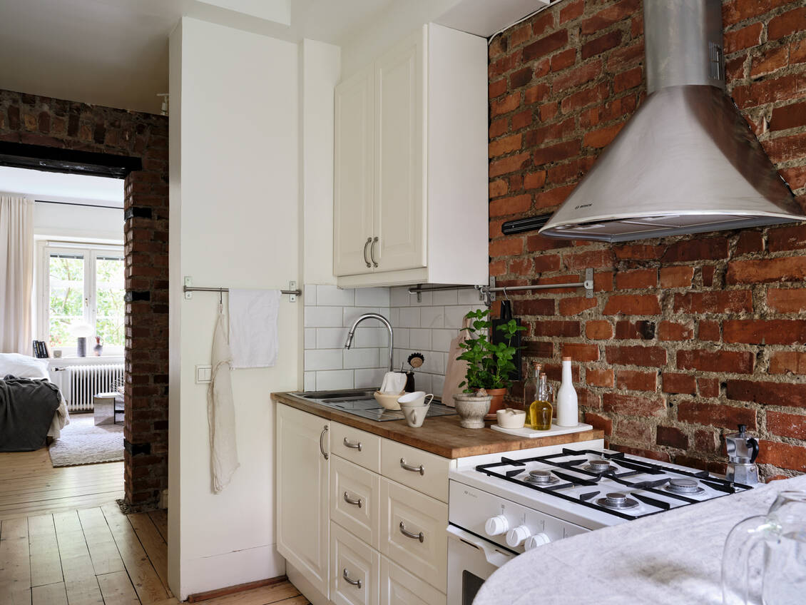 瑞典住宅单身公寓的质朴氛围与优雅装饰-11