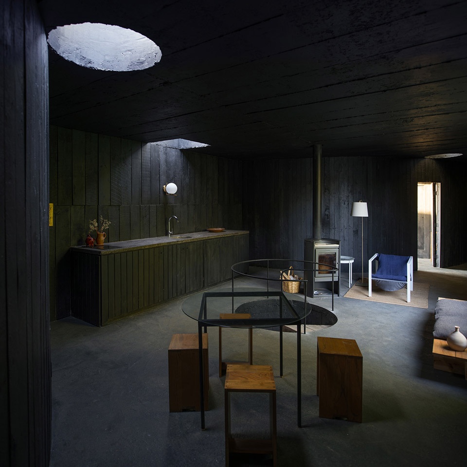 Luna 住宅 | 智利山脉下的几何庭院群 / Pezo von Ellrichshausen-41