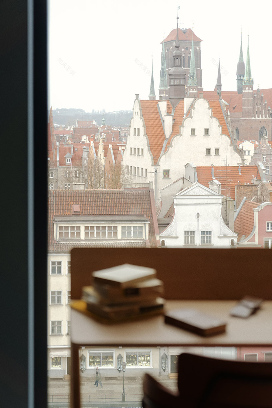 波兰俯瞰千年历史的公寓丨波兰格但斯克丨SIKORA INTERIORS-48