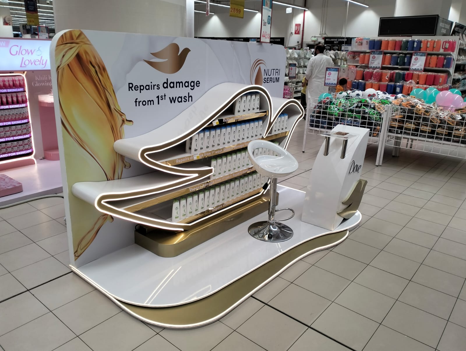 Dove Damage Repair Instore Stand-7