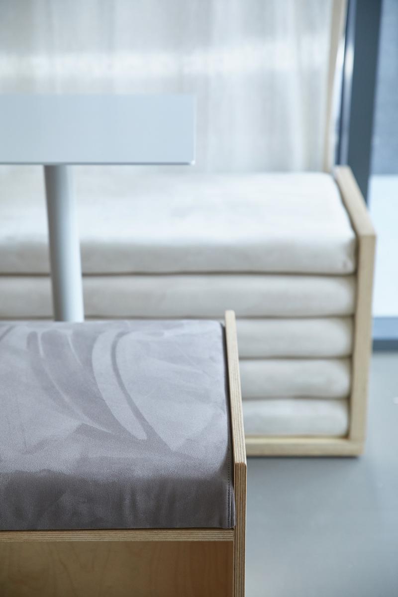 明亮温馨的简约咖啡馆，打造高品质生活空间-13