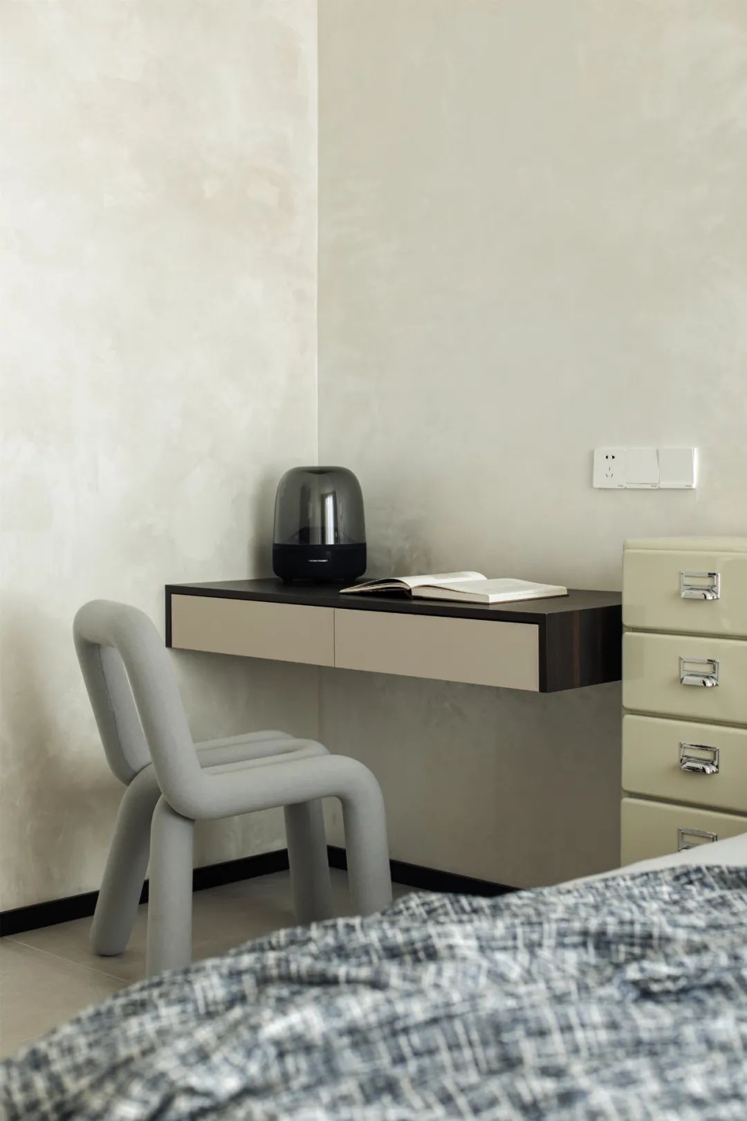 珠宝设计师的300㎡复式别墅，意式简约，美到极致！-54