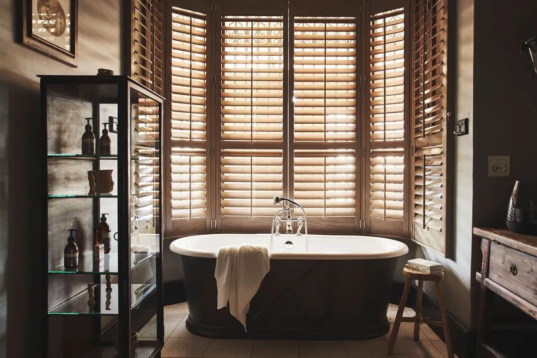 纳米比亚山顶野奢酒店,融入本土文化的生态度假胜地-5