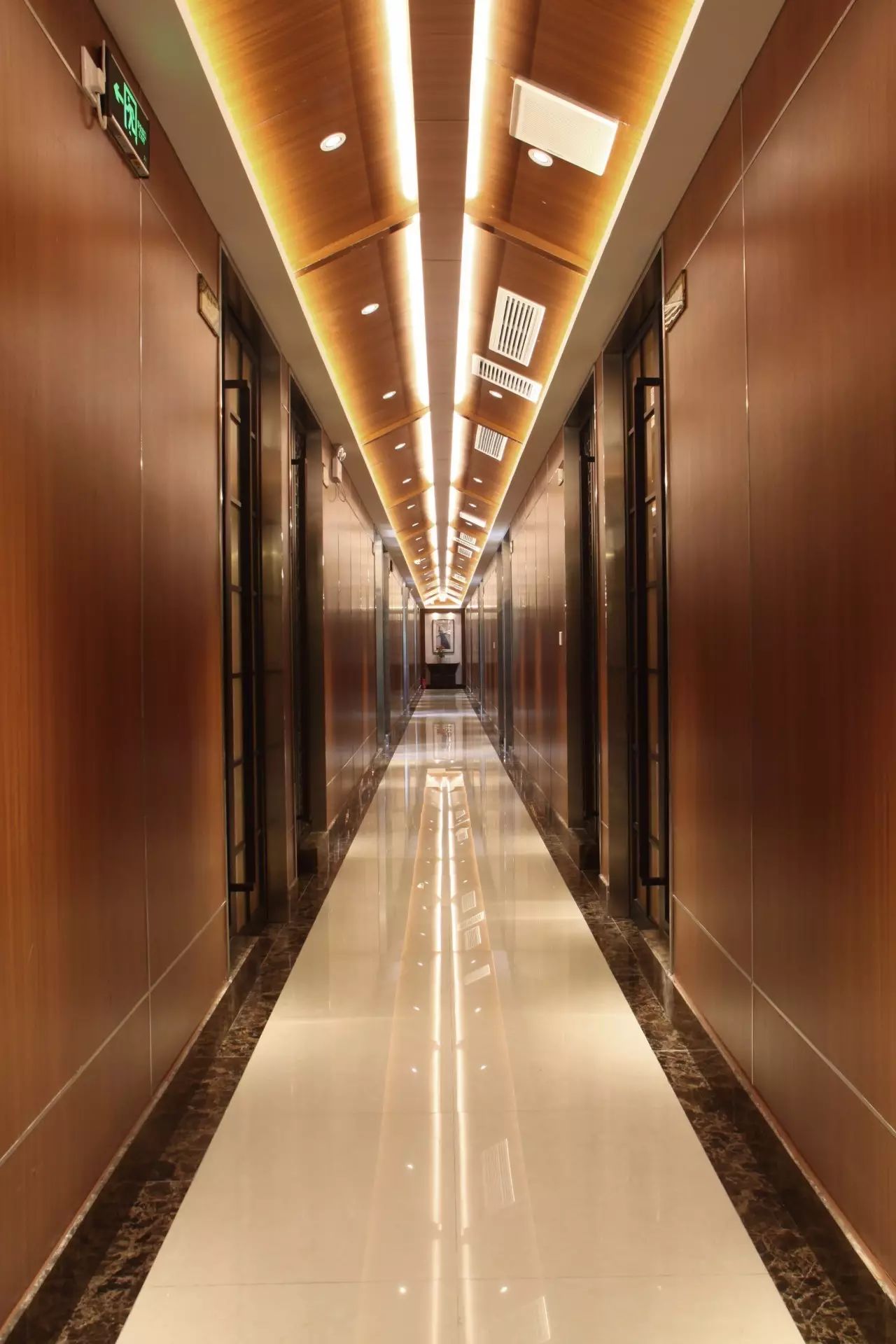 【WOLF作品】上海美敏酒楼-8