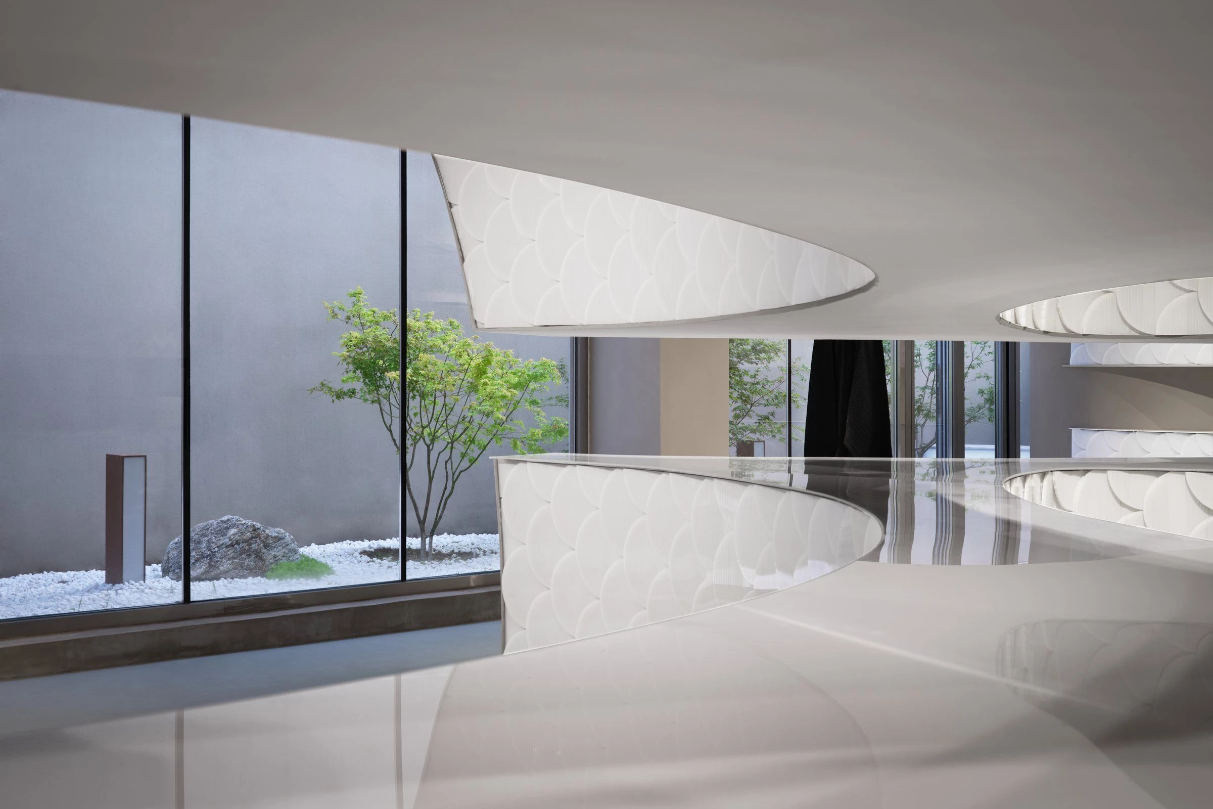 ALL IN Highline Brand Collection Store-39