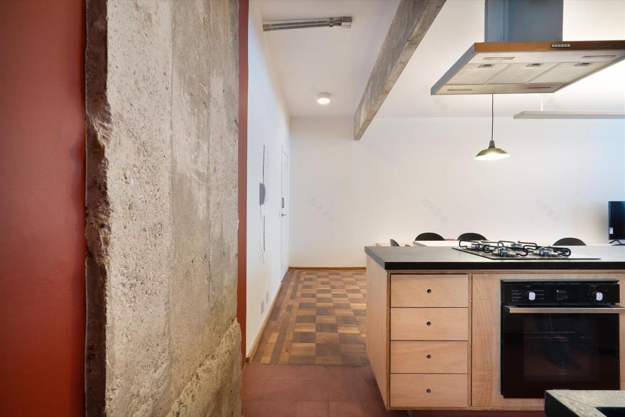 巴西 Imarés 公寓 | 低调奢华的混凝土与木质结合设计-4