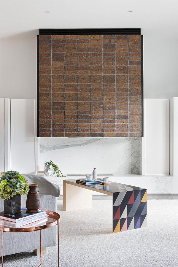 Melbourne townhouse with impressive modern arrangements-1