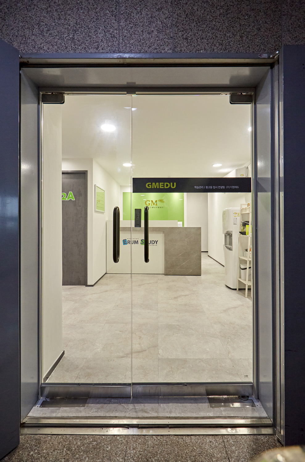 白色极简，75 平米的庇护所-15