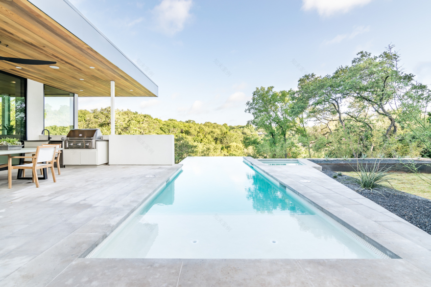 带括号的太空屋-38