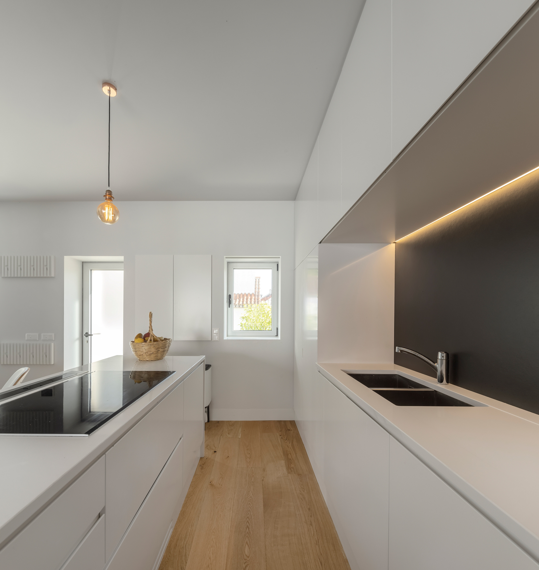 卡拉毛 BN 之家丨葡萄牙里斯本丨João Tiago Aguiar Arquitetos-26