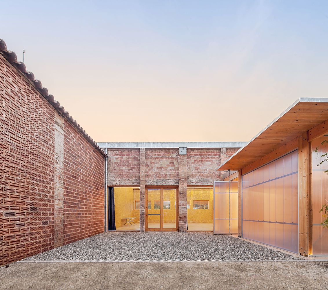 西班牙 Can Luna 工业区改造丨Nil Brullet Arquitectura-25