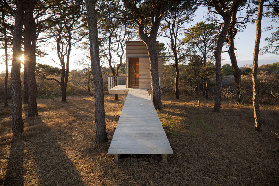 马萨诸塞州奎迪克岛度假小屋 | 融入自然的和谐设计-25