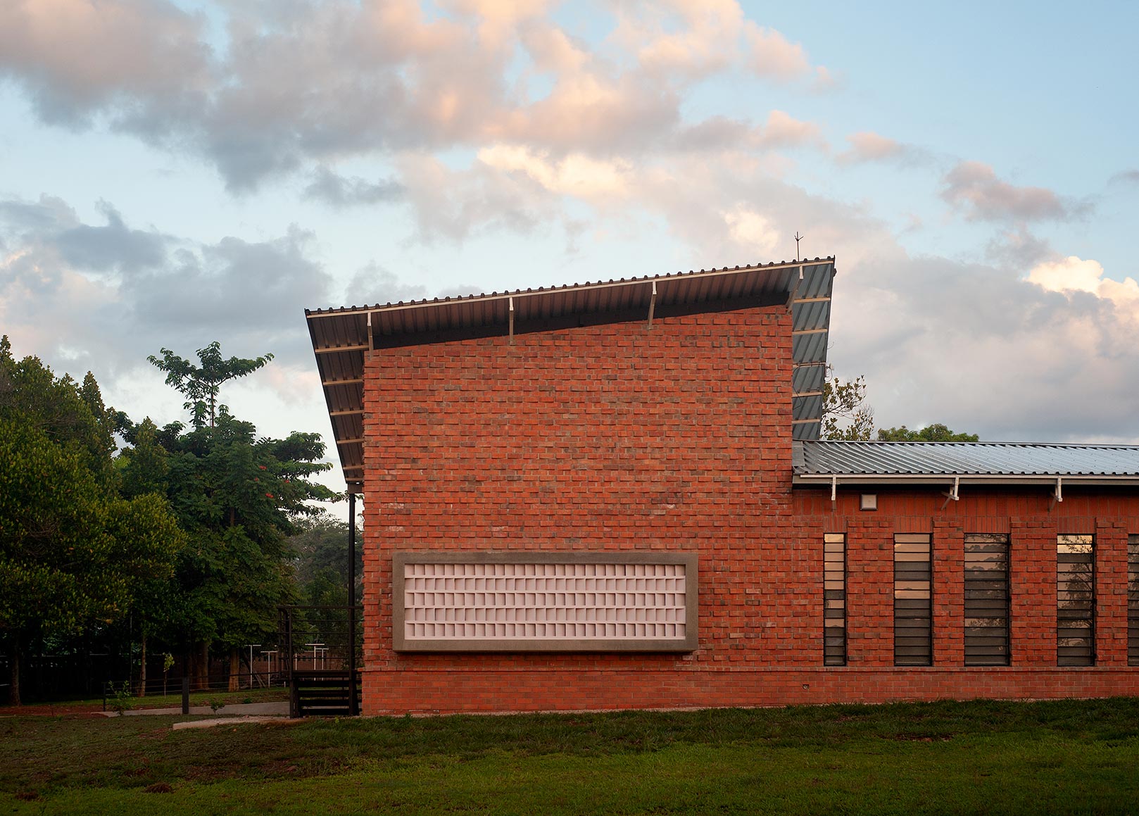 
Mpirigiti Rural Training Centre 
-19