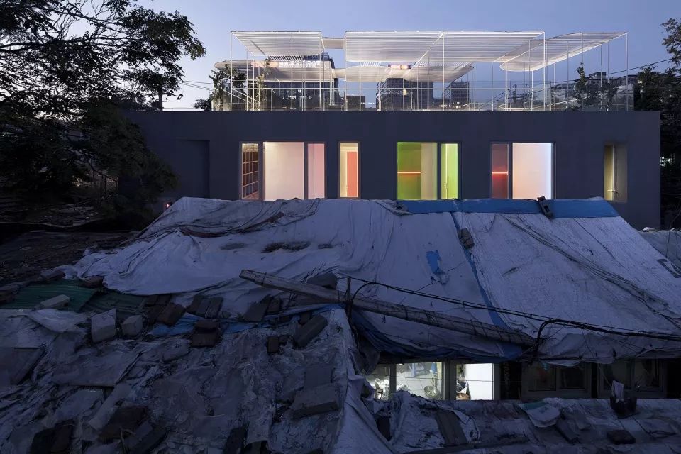 胡同中的白塔寺美术馆——传统与现代的完美融合-1