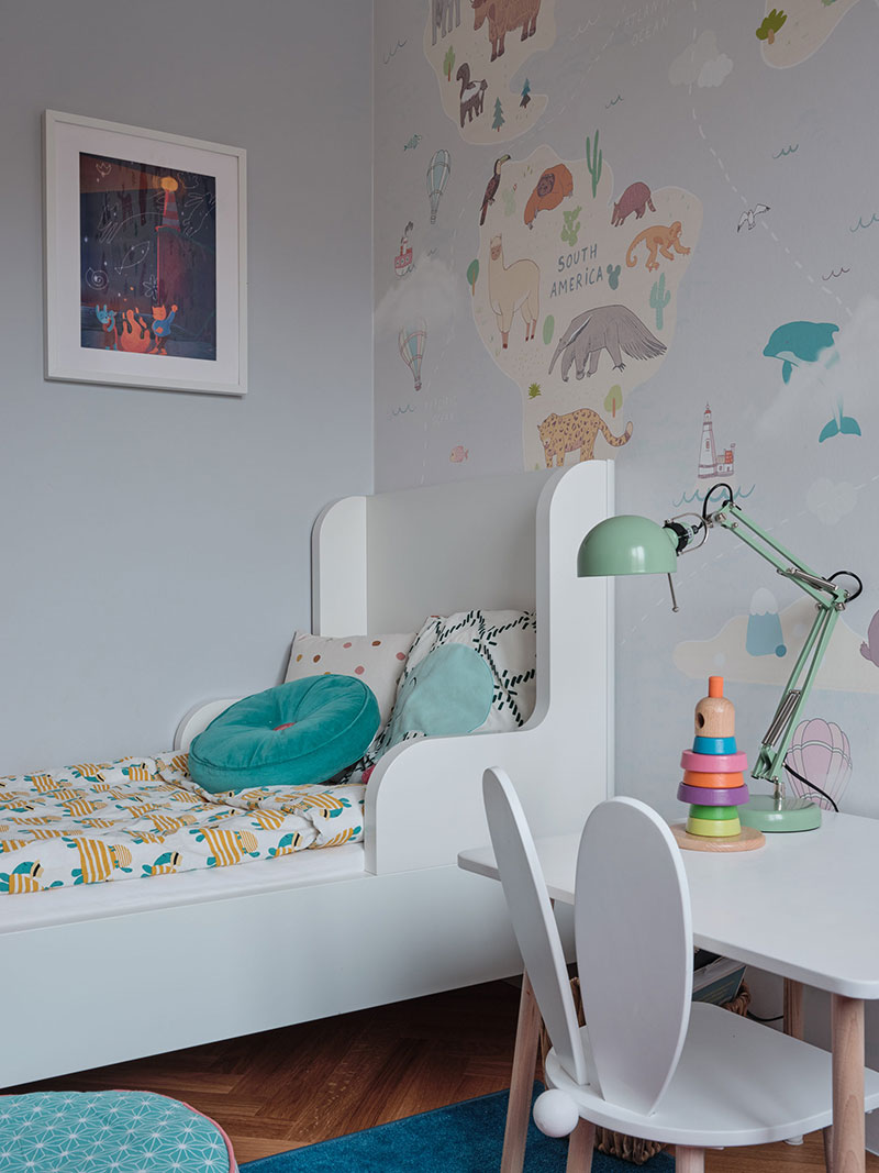 斯大林时代建筑中的现代蓝色公寓-16