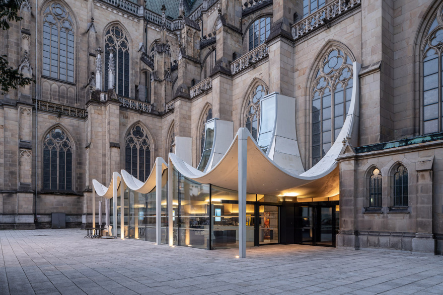 Domcenter装置丨奥地利-100