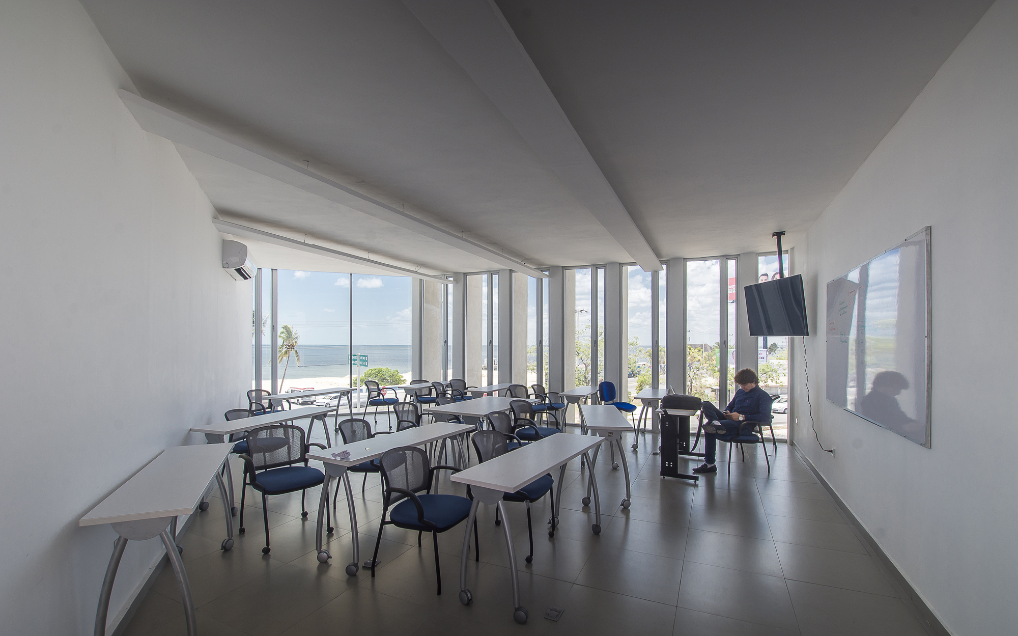 Interamerican University 校园建筑设计-29