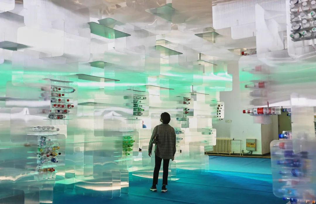 北京“塑料之家” | 环保互动艺术装置-0