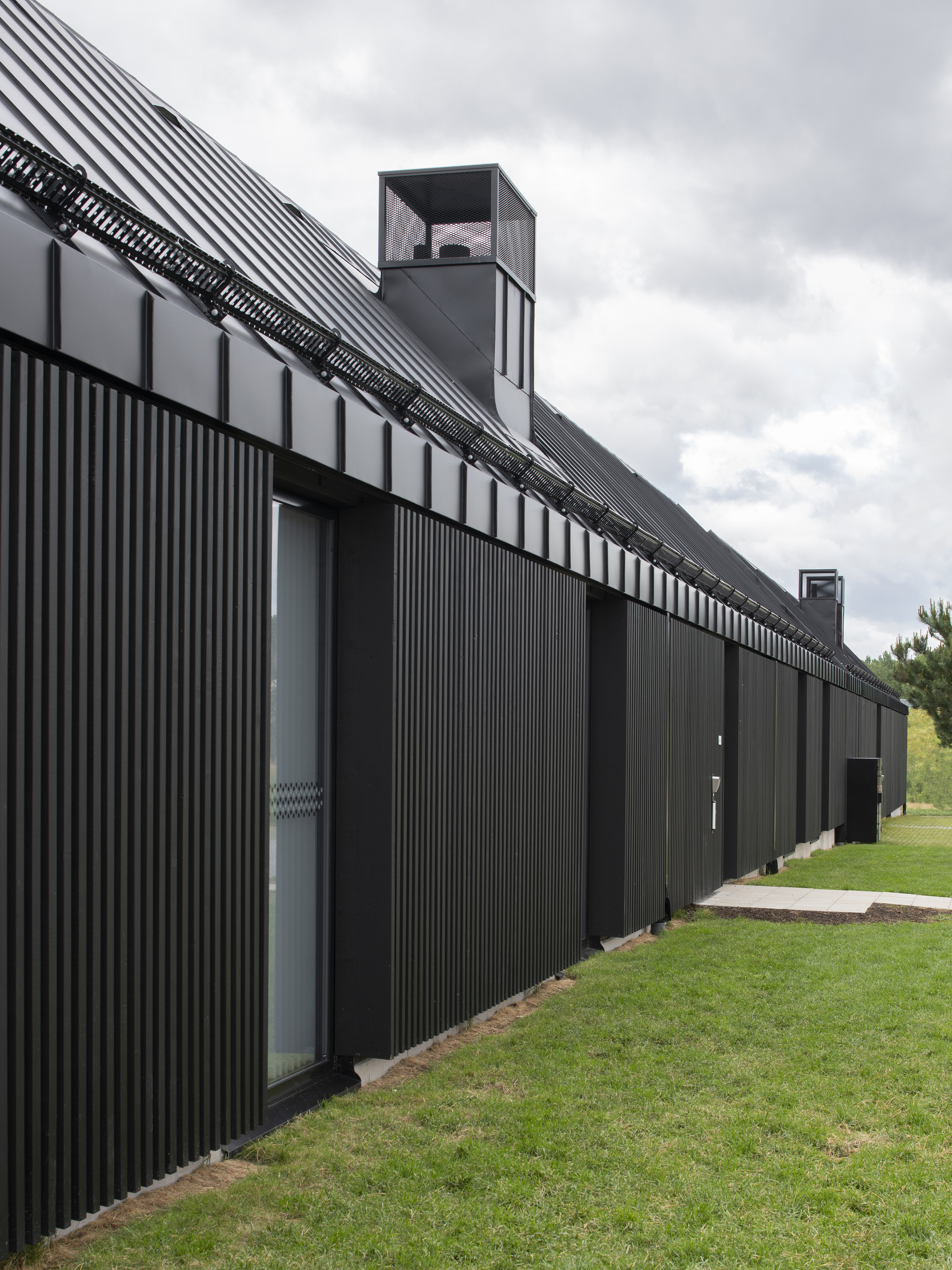 Järvabadet Swimming Pool Pavilion  / AIX Arkitekter-32