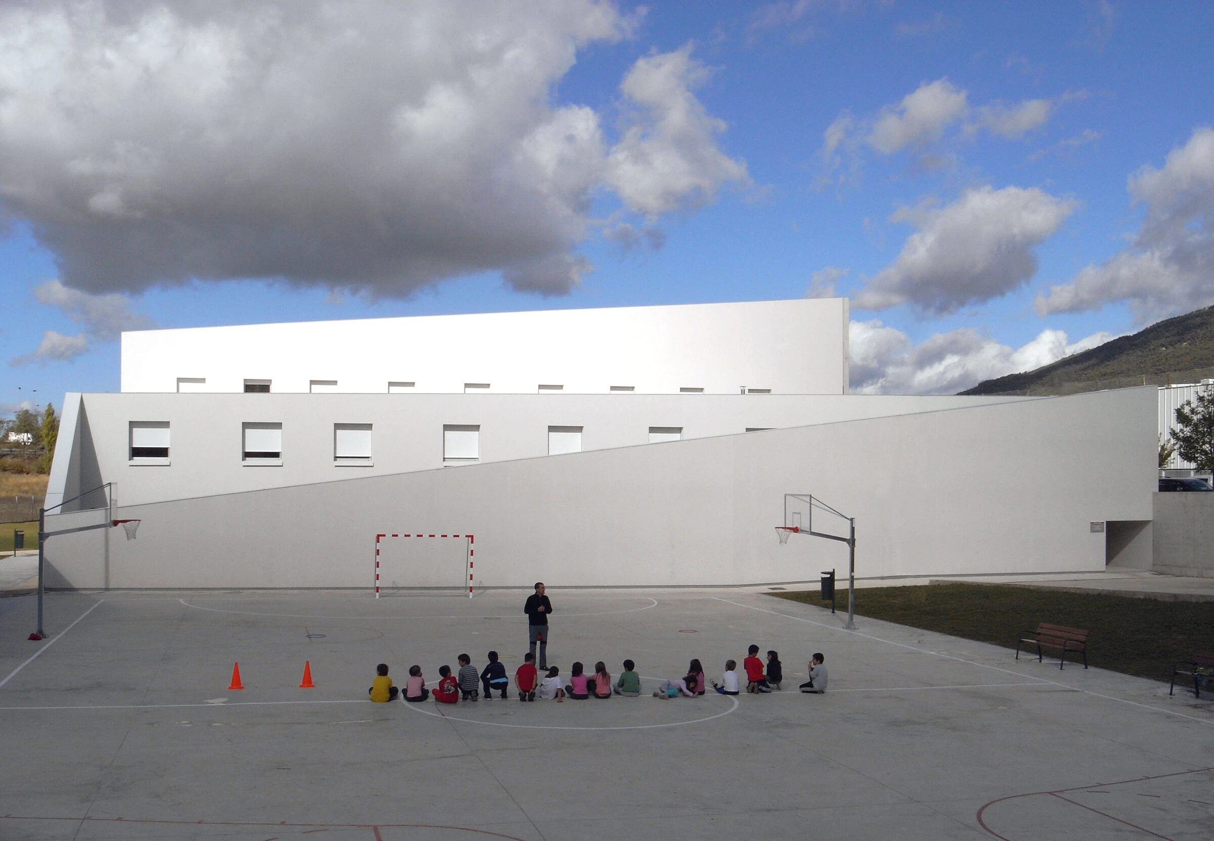 Buztint·uri 学校丨西班牙丨taller básico de arquitectura-23