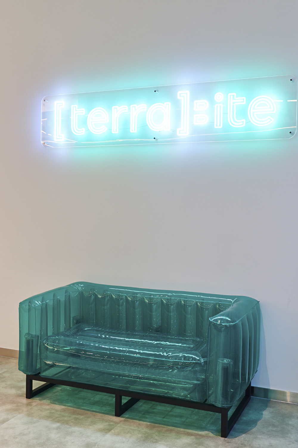 35 平米的感官盛宴 | 特拉巴比特的咖啡厅设计-13