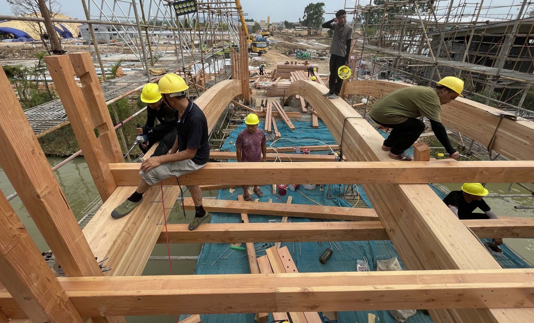 LUO studio设计的江门木质拱桥丨中国江门丨LUO studio（由罗宇杰创办）-65