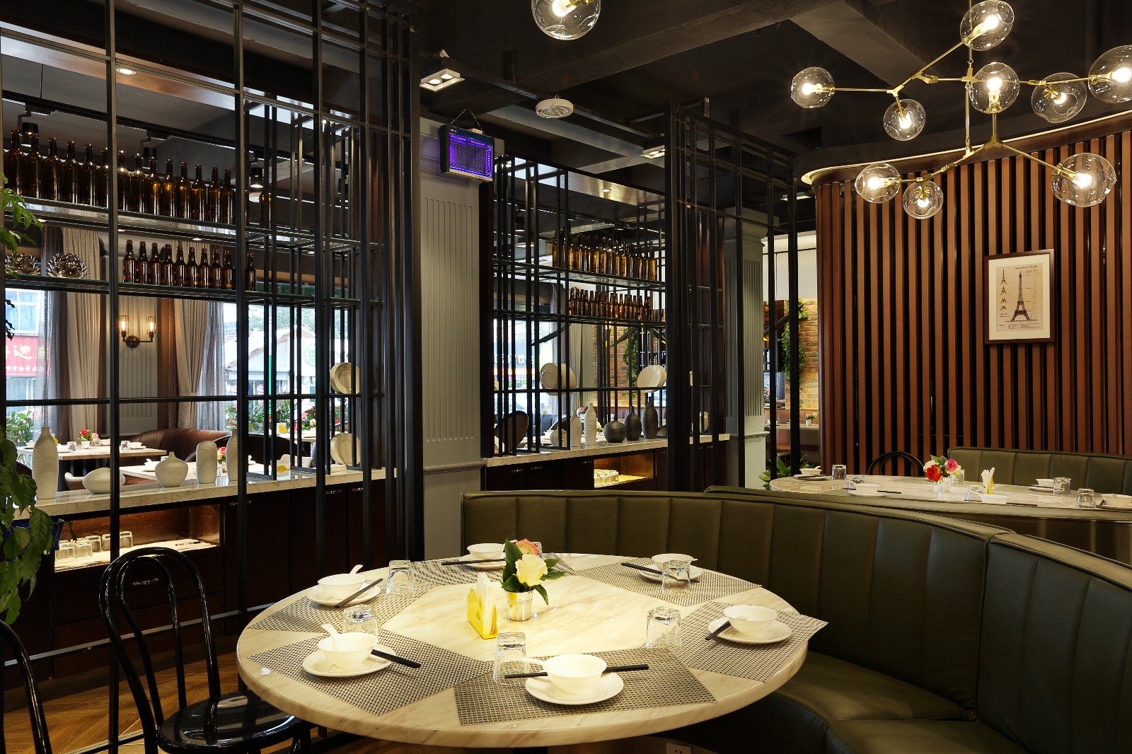 IDDW 道伟设计 | “灰度”巴黎中餐厅,简约工业风融合巴黎元素-51