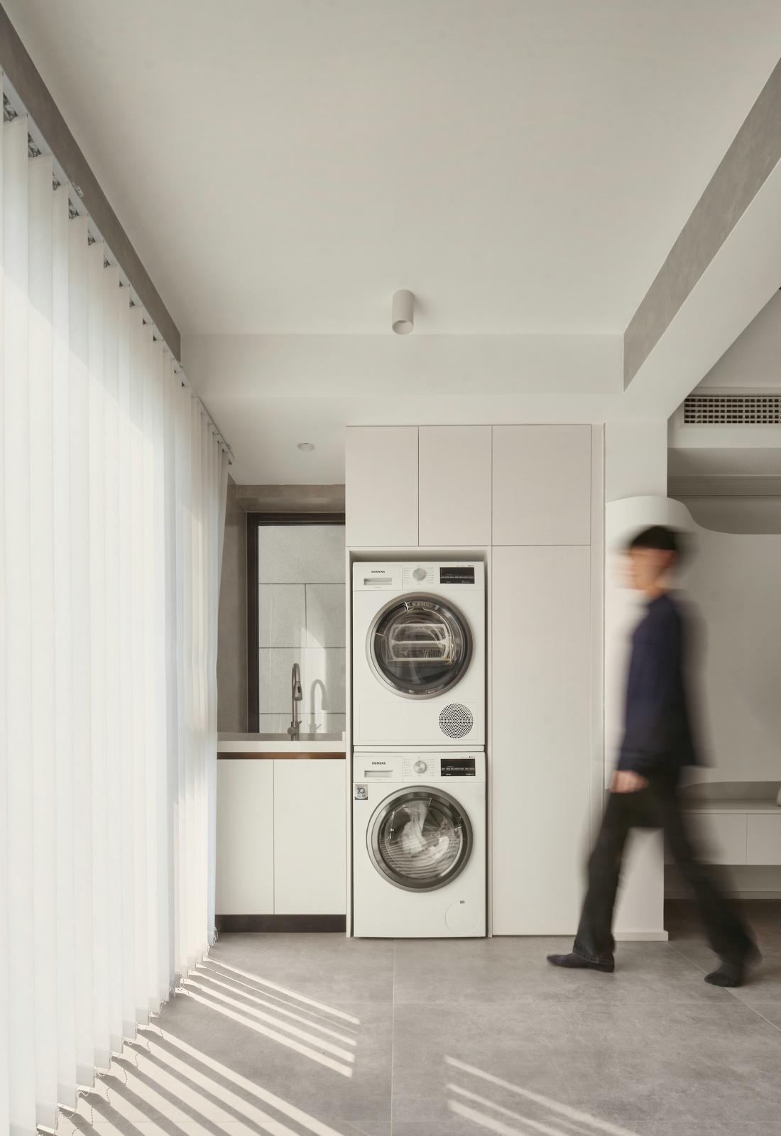 极简风开放式厨餐厅-13