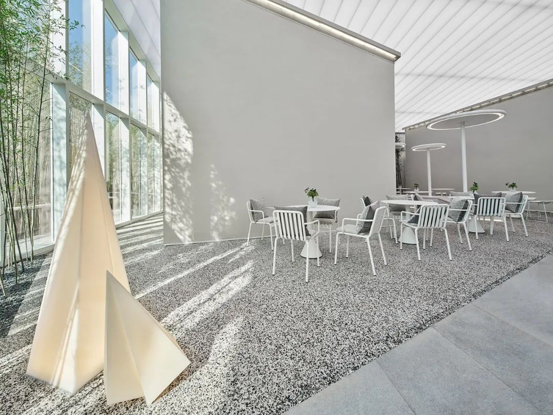 实地清远蔷薇熙岸销售中心丨中国清远丨新加坡FORMWERKZ-26