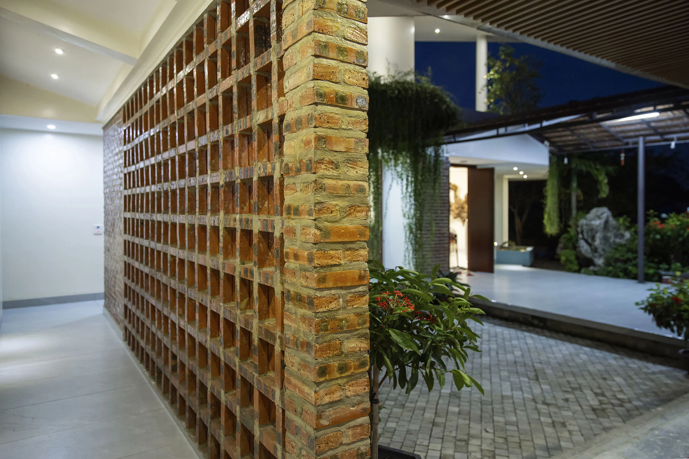 T3 House · 传统与现代相融合的乡村住宅设计丨越南丨ecmo architect-47