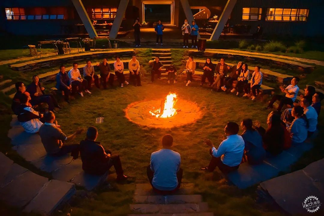 江小白乡村俱乐部 | 现代建筑与自然的共生-73